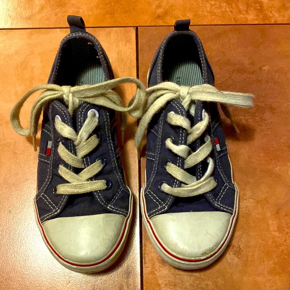 Kids Tommy Hilfiger shoes size 10 toddler - Picture 1 of 4